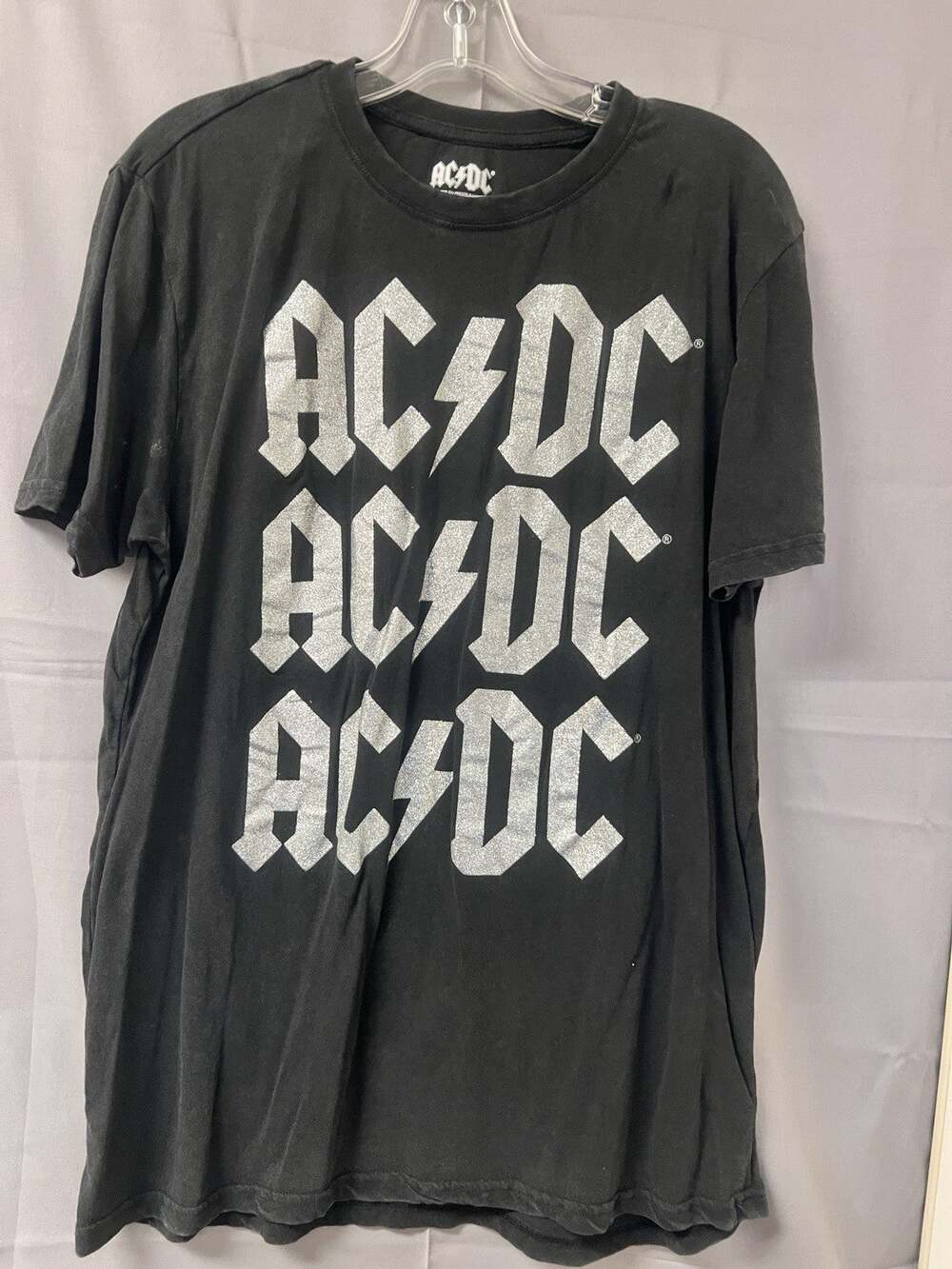 Black AC/DC graphic t-shirt Size Large BR2068